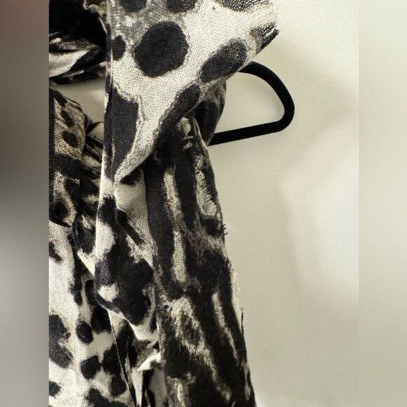Animal print scarf - Picture 3 of 3
